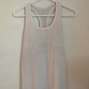 Lululemon White Swiftly Tech Tank Size 6